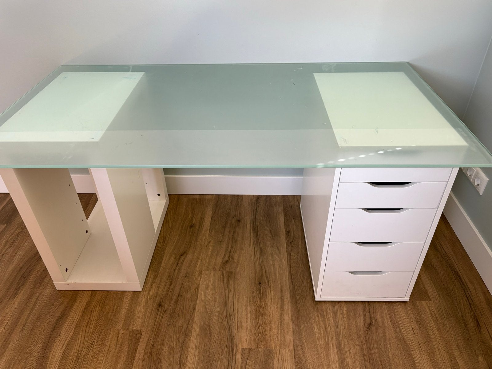 Glazen bureaublad met IKEA Alex ladekast 150x80 cm, Ophalen, Gebruikt, Met lades, IKEA
