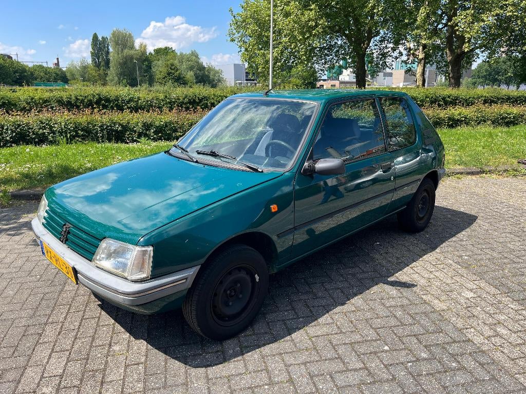 Peugeot 205 1.4 Generation 1997 Groen, Auto's, Voorwielaandrijving, Radio, 4 cilinders, Origineel Nederlands