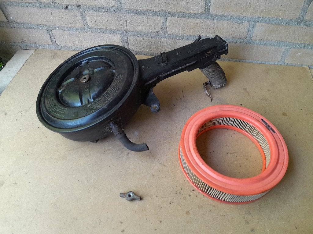 Origineel LUCHTFILTERHUIS - NISSAN MICRA K10 - 1000cc, Verzenden, Gebruikt, Nissan