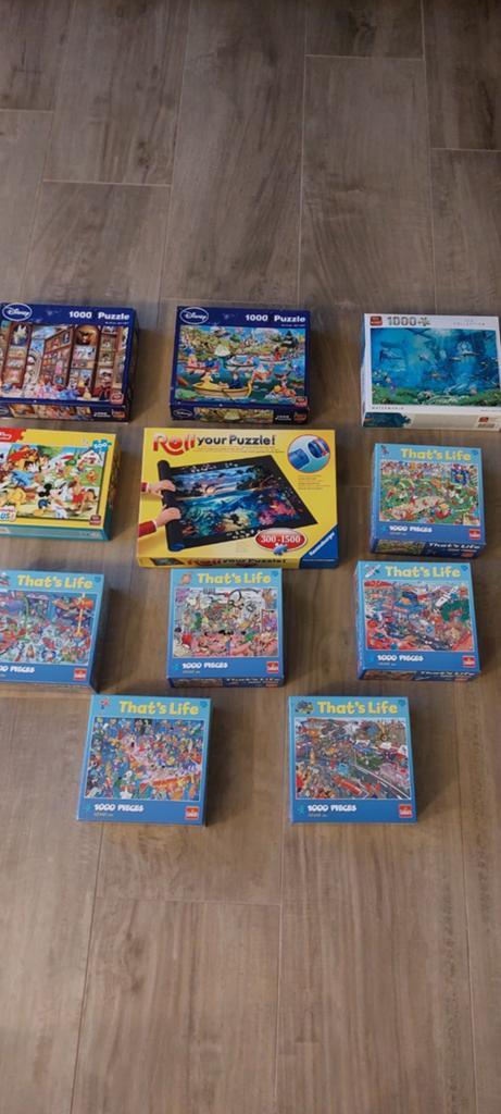 10 Legpuzzels (Disney, That's Life) + Ravensburger Puzzelmat, Ophalen of Verzenden, 500 t/m 1500 stukjes, Gebruikt, Legpuzzel