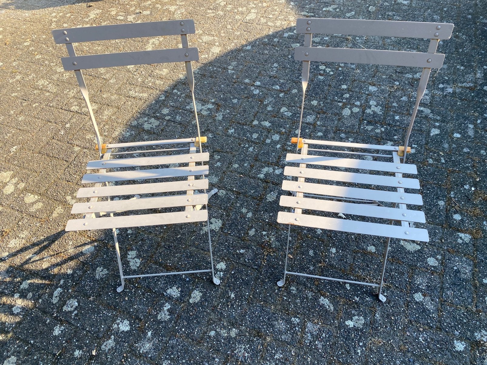 Twee hele leuke bistro stoeltjes, Tuin en Terras, Ophalen, Zo goed als nieuw