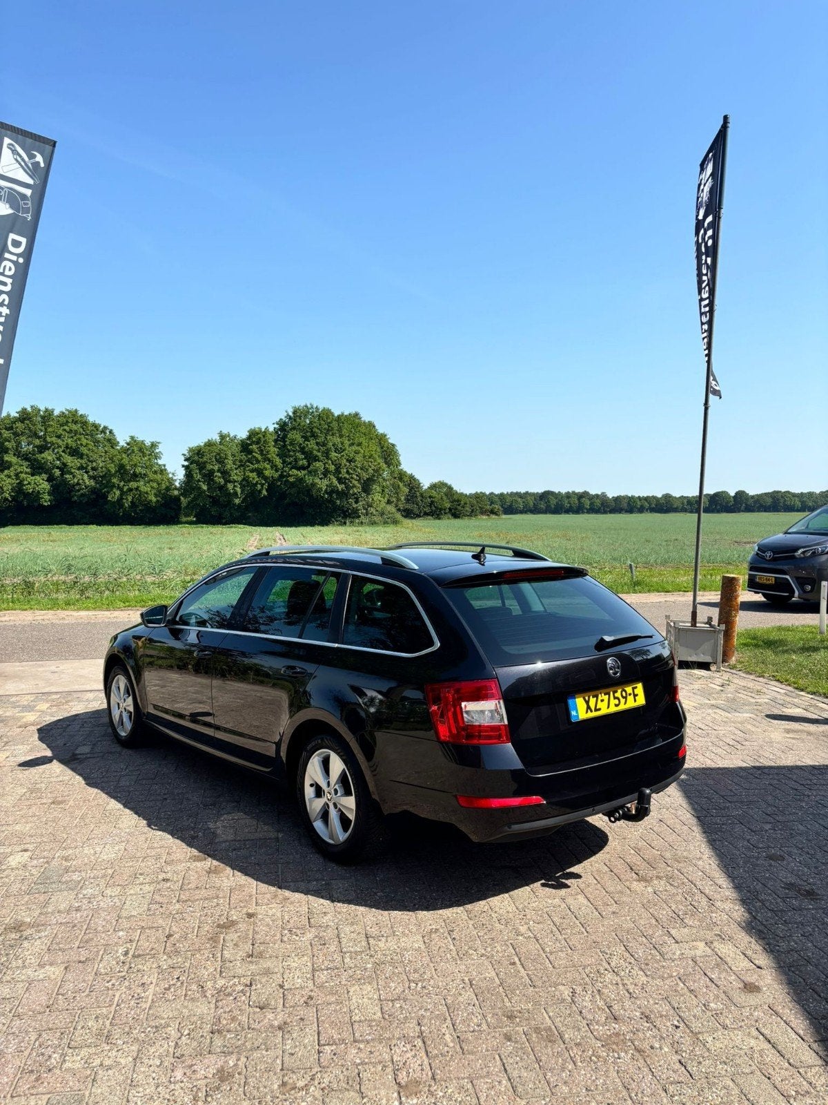 Skoda Octavia 1.6 TDI 77KW Combi 2015 Zwart trekhaak gechipt, Auto's, Skoda, Voorwielaandrijving, Stof, 4 cilinders, Zwart