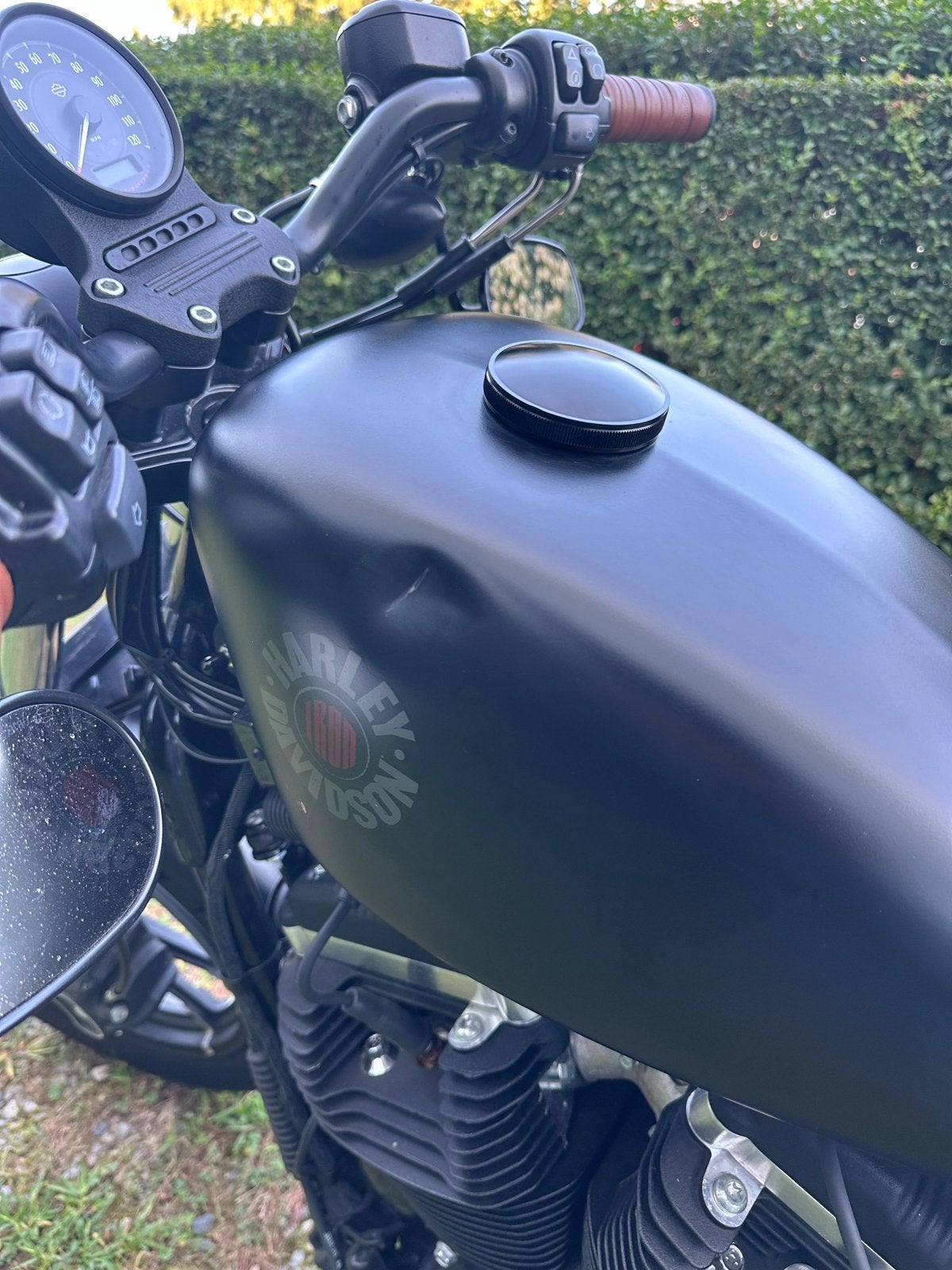 GEZOCHT - Sportster EFI tank (lichte schade/deuk), Motoren, Ophalen of Verzenden, Gebruikt
