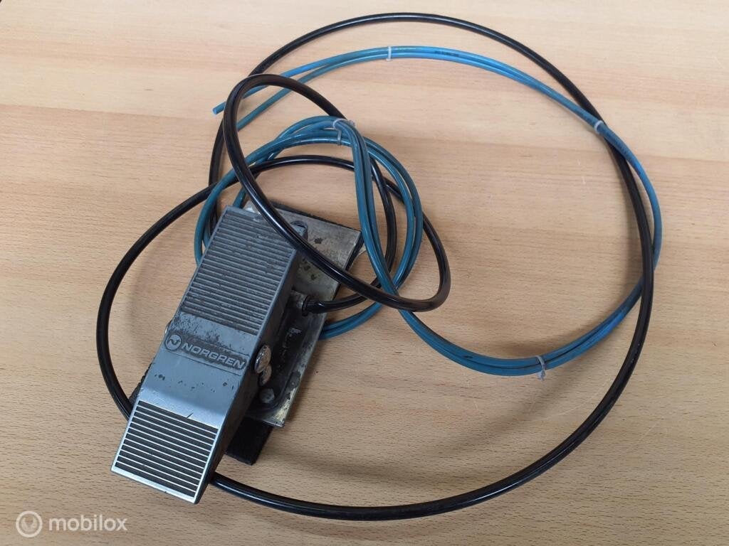 Pneumatisch bedieningspedaal E14