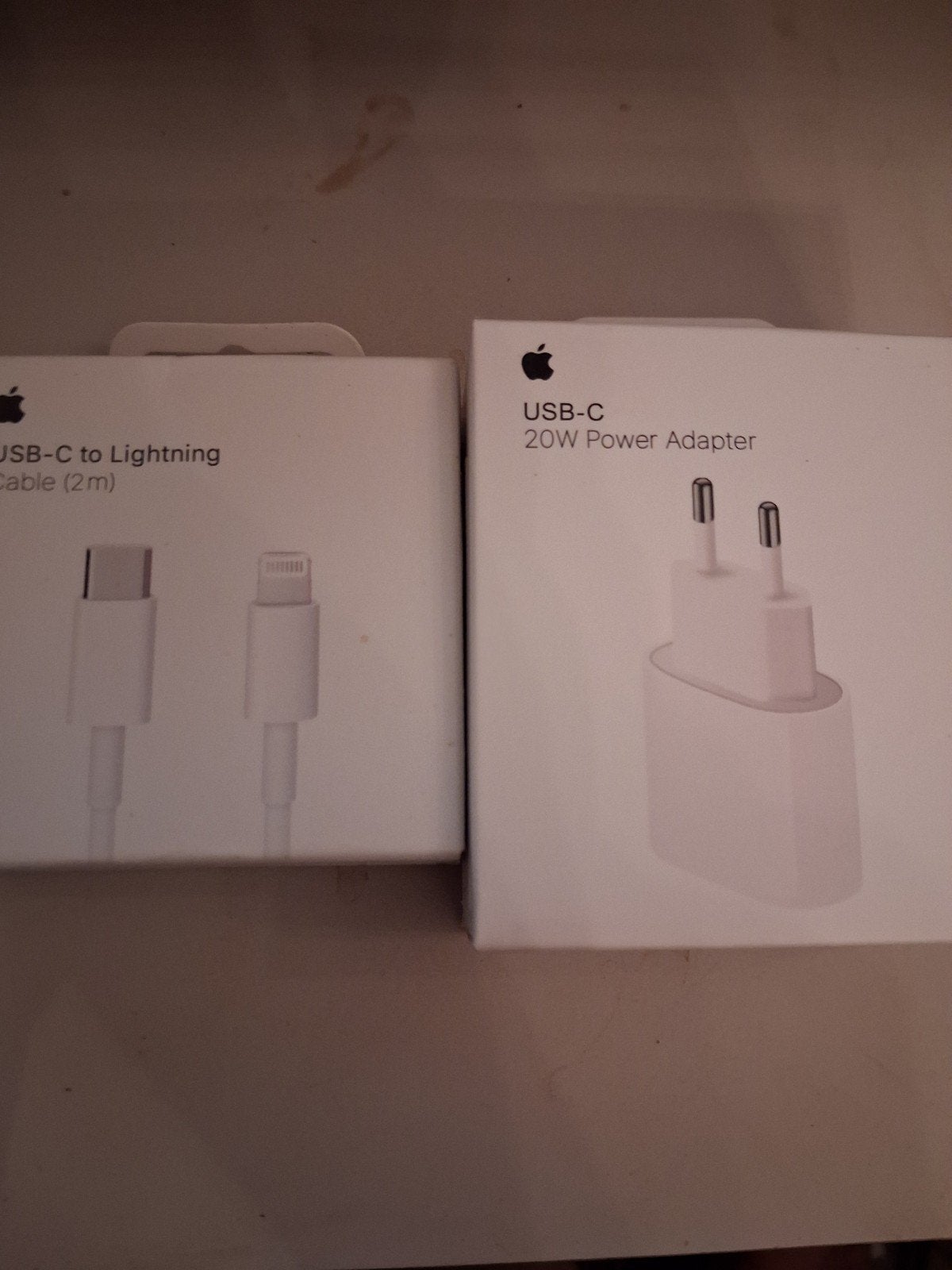 Apple USB-C naar Lightning kabel (2m) en 20W Power Adapter, Adapter, Nieuw, Apple, Apple