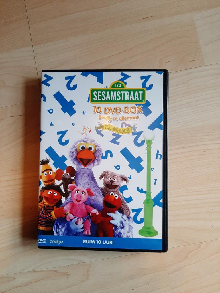 Sesamstraat 10 dvd's box, Alle leeftijden, Ophalen of Verzenden, Zo goed als nieuw, Educatief