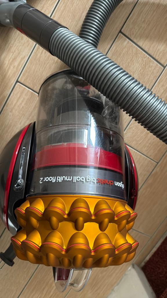 Dyson big ball multifloor 2, Witgoed en Apparatuur, Stofzuigers, Ophalen, Zo goed als nieuw