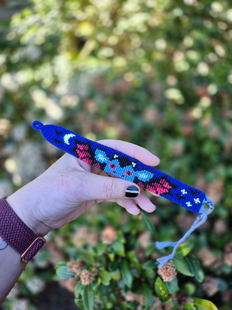 Handgemaakt vleermuis armbandje - Uniek en kleurrijk, Overige materialen, Nieuw, Met bedels of kralen, Verzenden