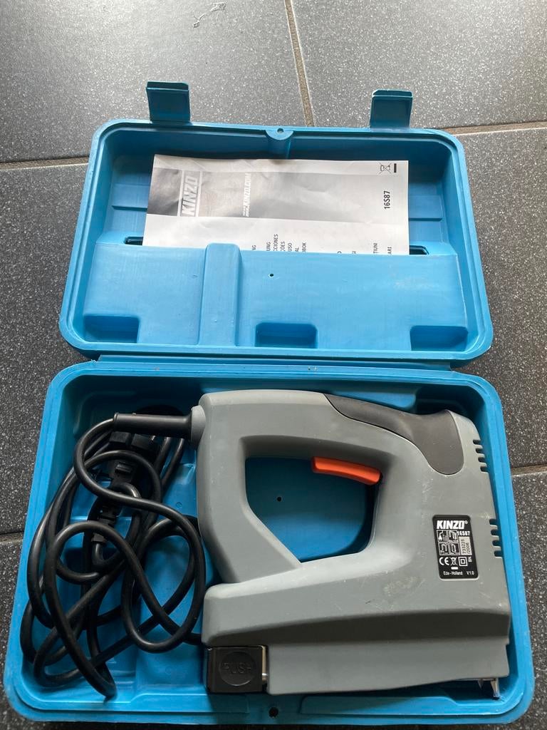 Kinzo nietmachine - Nooit gebruikt, in originele koffer, Doe-het-zelf en Verbouw, Gereedschap | Handgereedschap, Ophalen of Verzenden