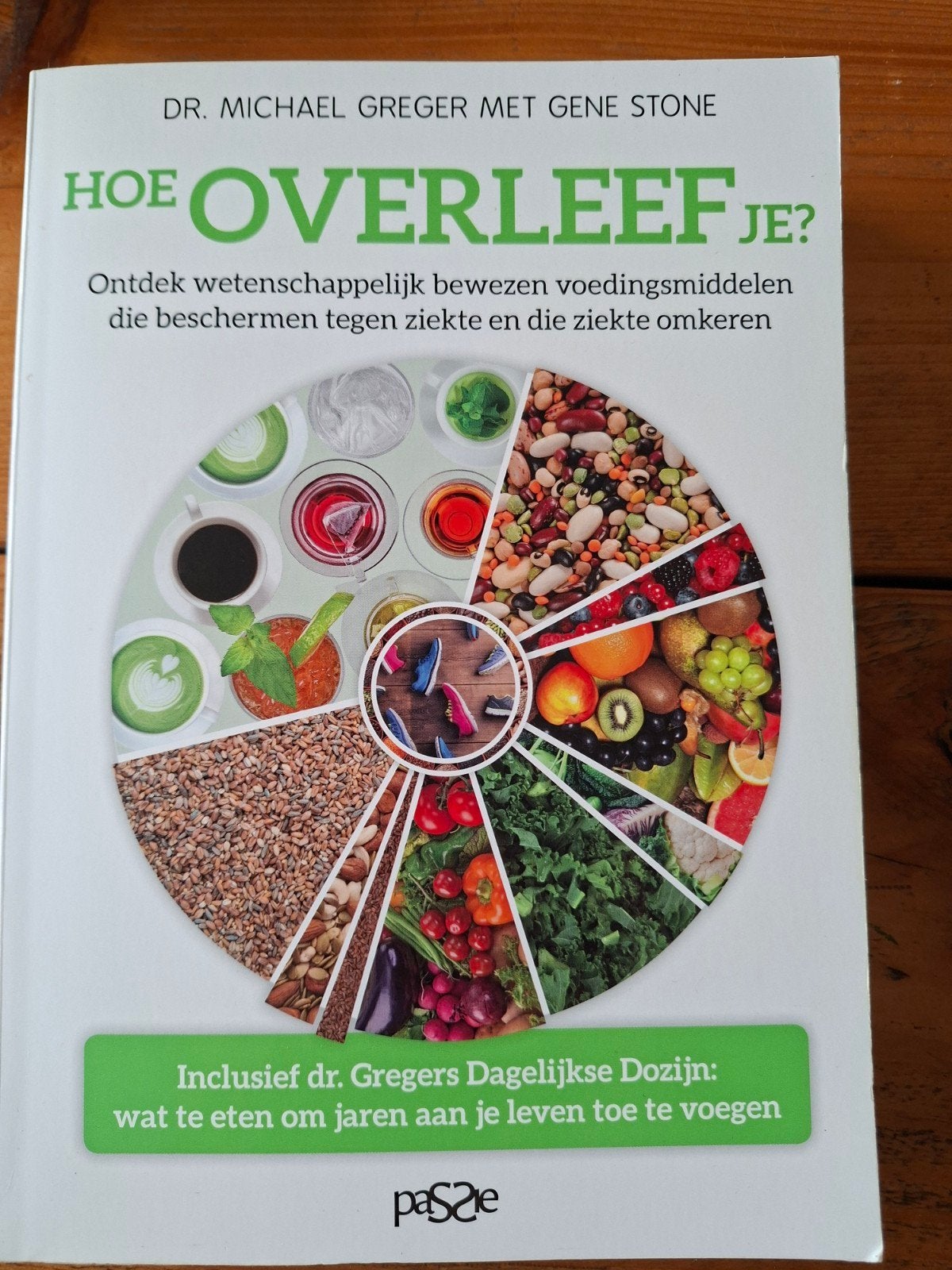 Hoe Overleef Je? Dr. Michael Greger - Gezondheid & Voeding, Boeken, Ophalen of Verzenden, Zo goed als nieuw, Dieet en Voeding