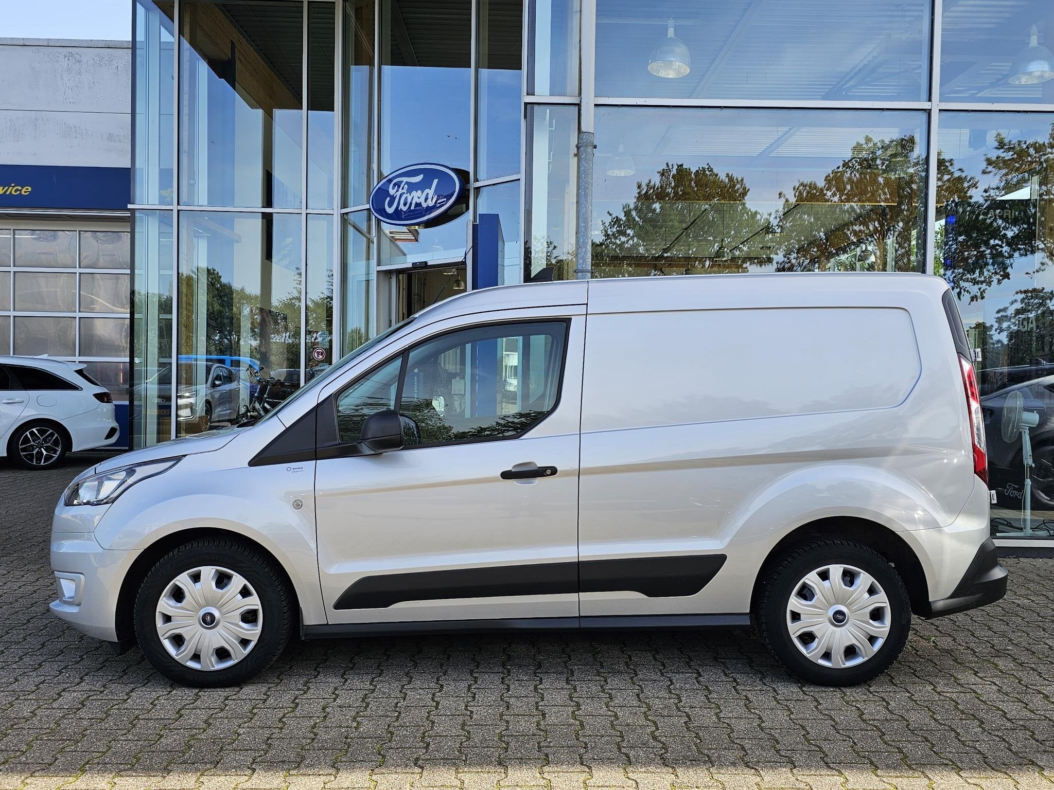 Ford Transit Connect 1.5 EcoBlue L1 Trend | Navigatie | Came, Voorwielaandrijving, Stof, Euro 6, 4 cilinders
