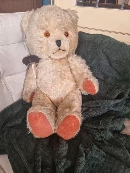Antieke teddybeer Engels Mohair en stro jaren 40/50, Ophalen of Verzenden