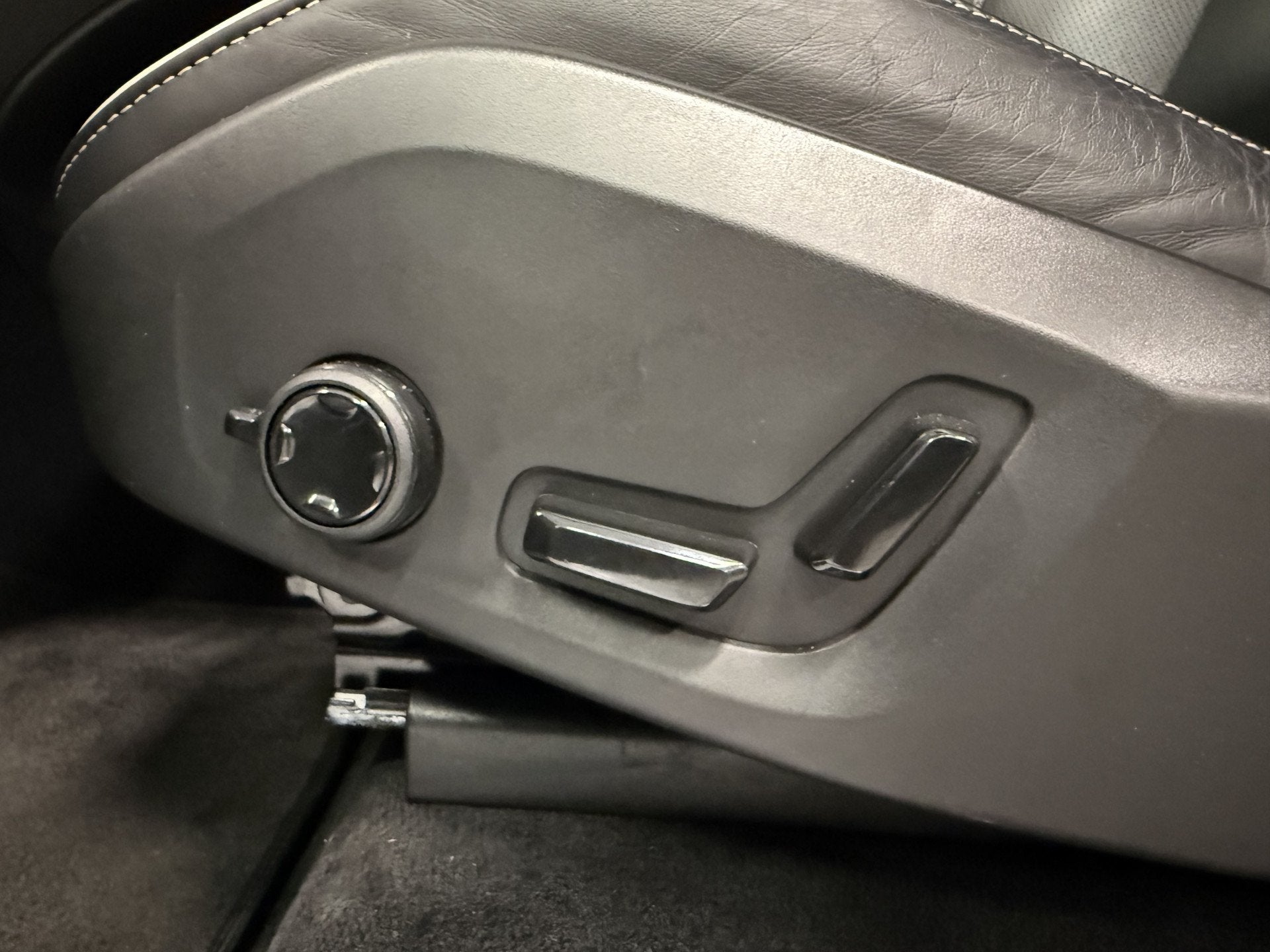 Foto 50 van Volvo XC90 T8 Recharge AWD R-Design PANO/B&W/TREKHAAK/360CAM