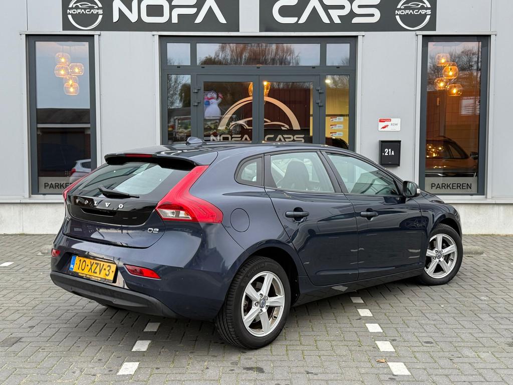 Volvo V40 1.6 D2 Kinetic|Camera|Nap|Pdc, Voorwielaandrijving, Euro 5, 28 km/l, Gebruikt
