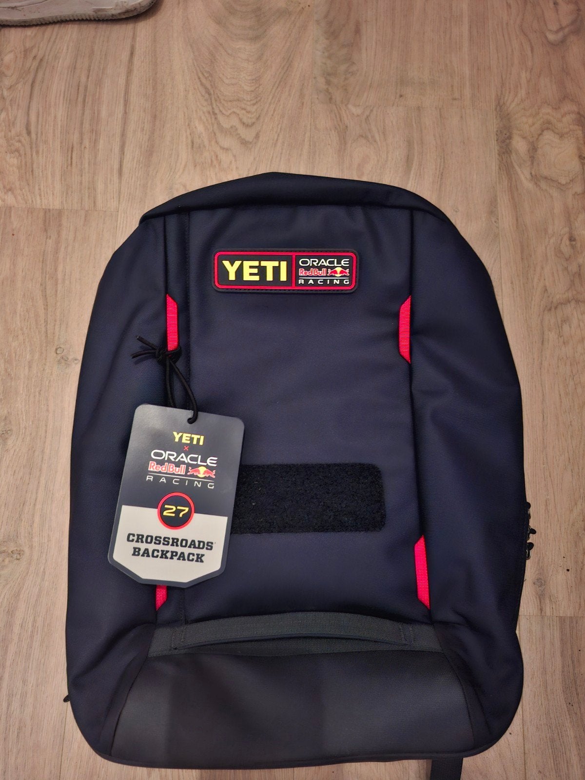 YETI x RedBull Red Bull racing Crossroads 27l Rugtas F1, Ophalen of Verzenden, Nieuw, Overige merken