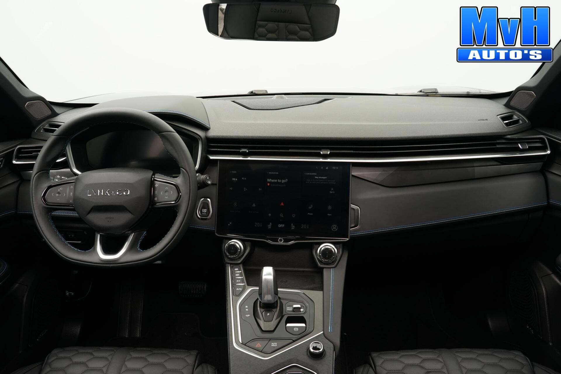 Lynk & Co 01 1.5 PHEV|FULL BLACK XL|LEER|ZWARTE.HEMEL|SOH97%, Zwart, Zwart, Bedrijf, 1854 kg