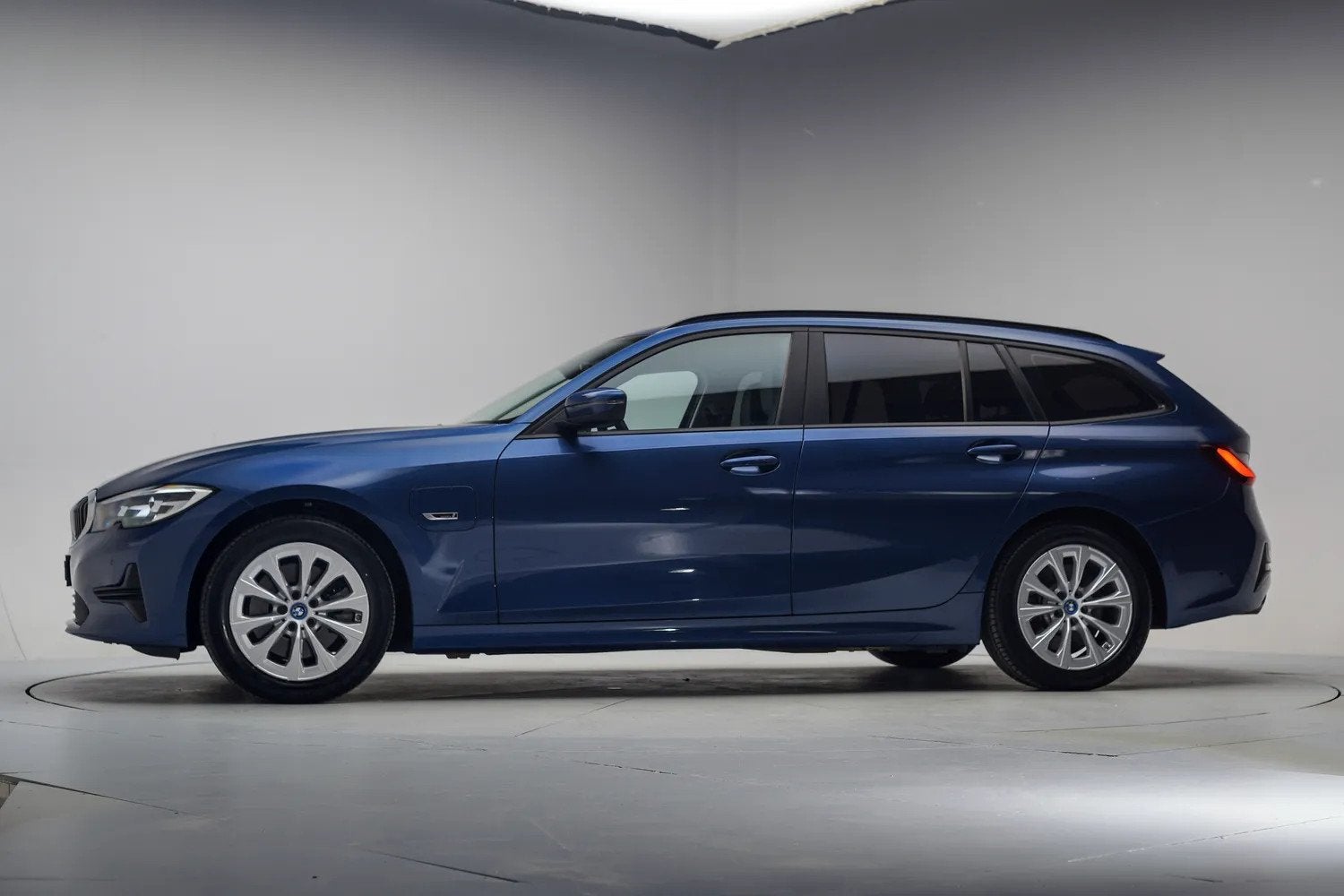BMW 3-serie 320e Touring Executive Sport Aut. [ Sportstoelen, Auto's, 1998 cc, 1800 kg, Gebruikt, 4 cilinders