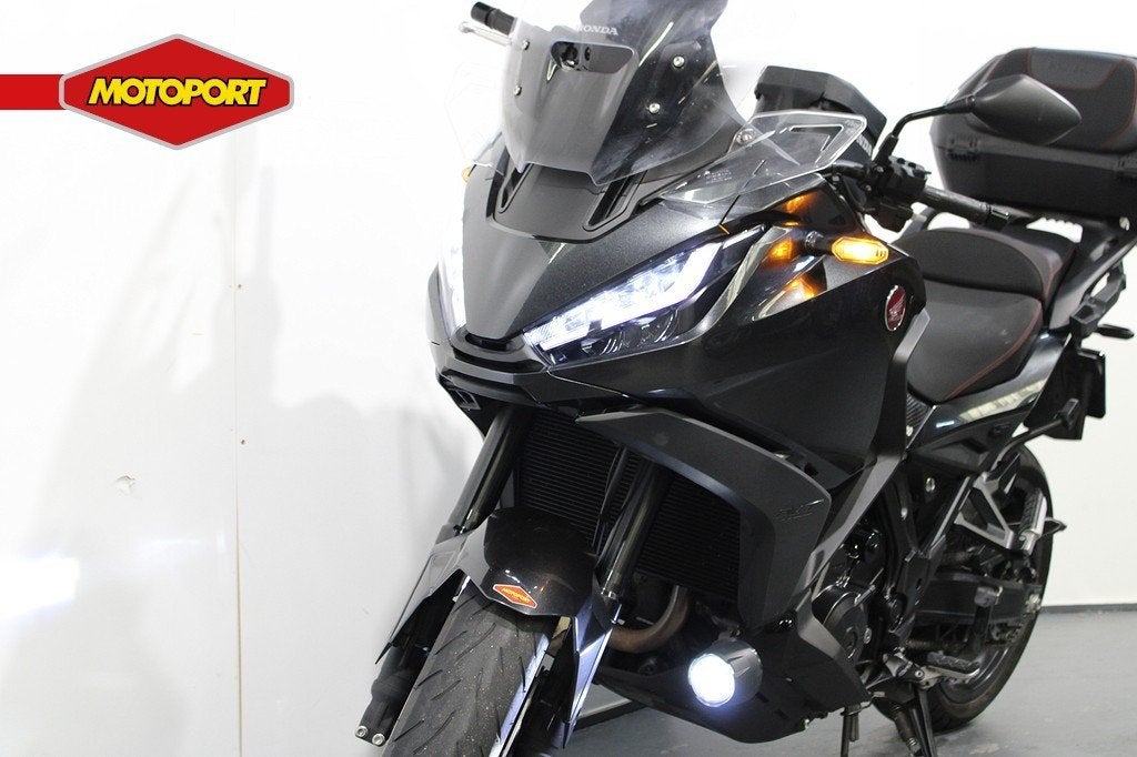 Honda NT 1100 DCT (bj 2023), Bedrijf, Mc.benelux@honda-eu.com, Honda Motor Europe Ltd. Belgian Branch, Toermotor