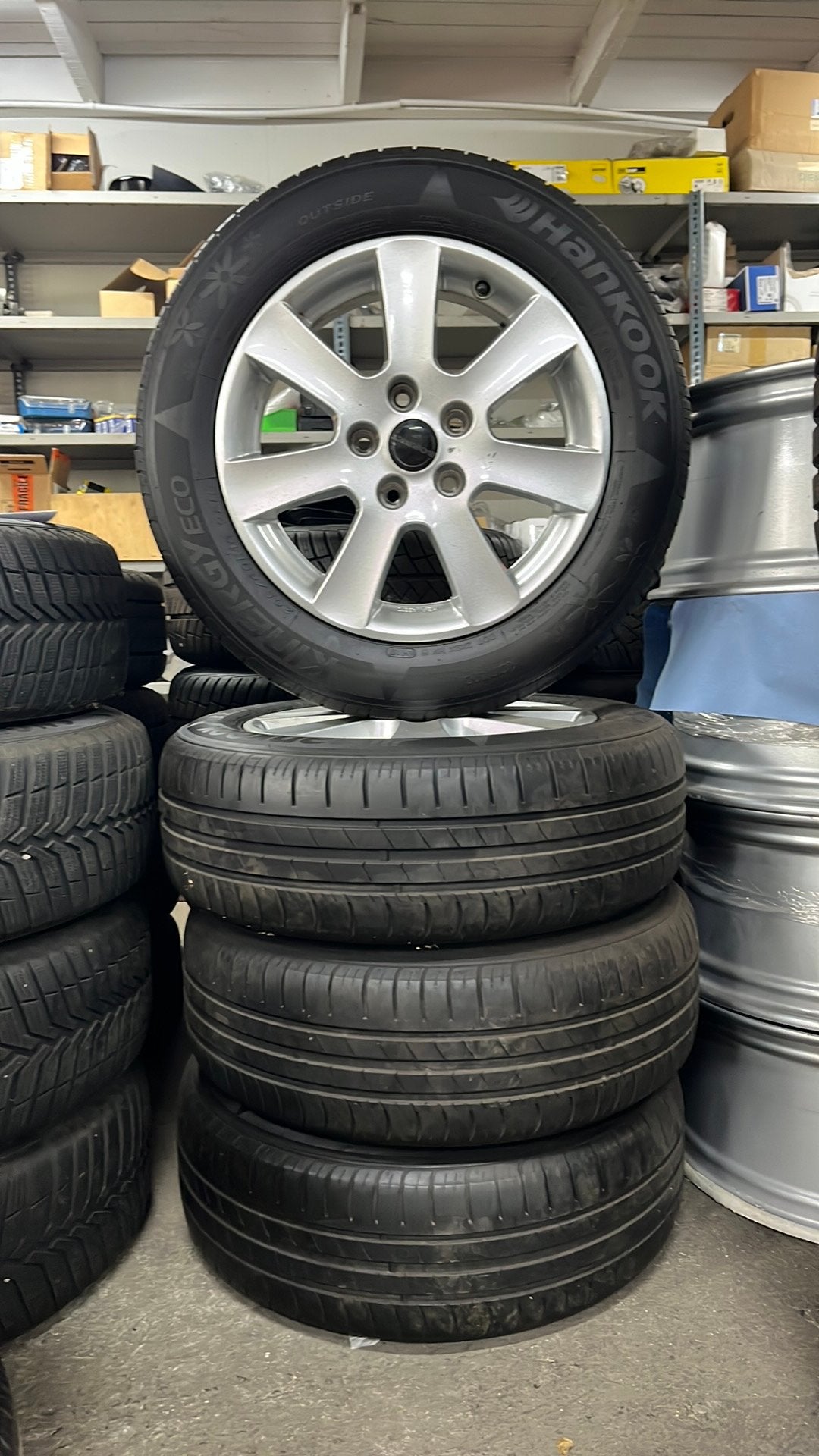 Zomerbanden zomerset kona kia niro 20560R16, Auto-onderdelen, Banden en Velgen, Ophalen, 16 inch, 205 mm, Band(en)