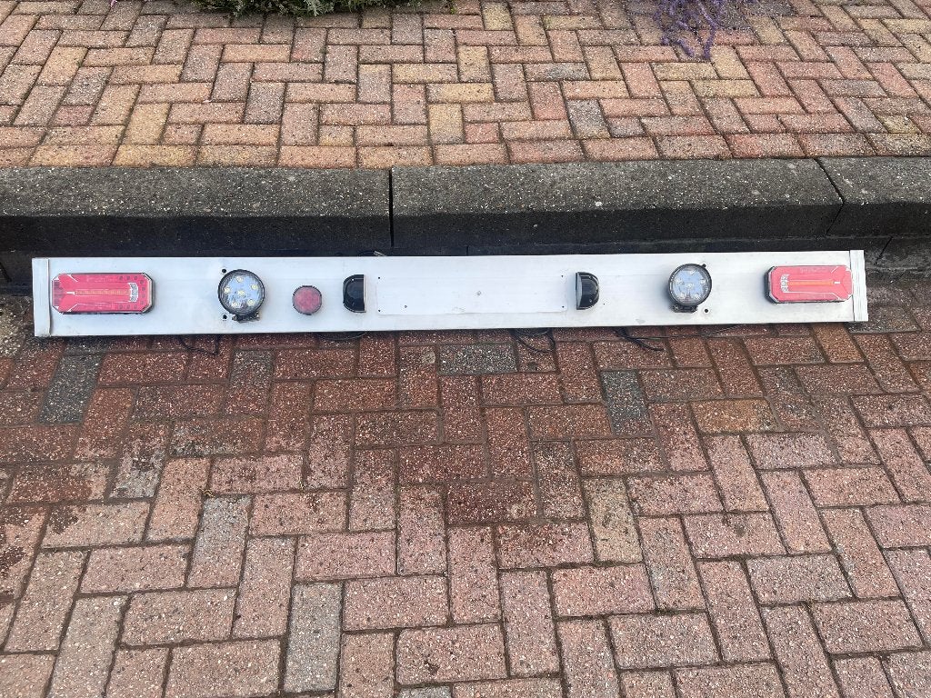 achterstootbalk plus verlichting voor be oplegger, Carrosserie en Plaatwerk, Niet bekend, Ophalen, Niet bekend