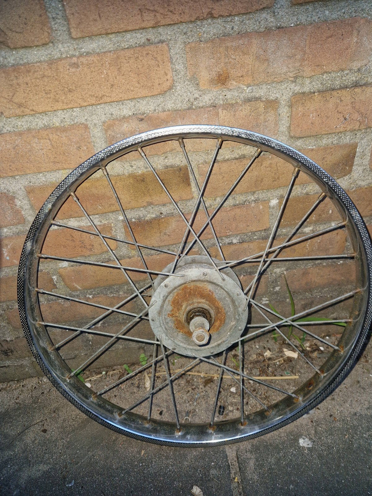 Vespa voorwiel, Ophalen of Verzenden, Overige typen, Overige merken