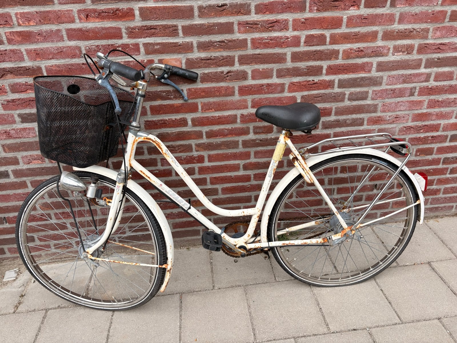 Gratis Sparta fiets - opknapper met mand, Fietsen en Brommers, Fietsen | Dames | Damesfietsen, Ophalen, Sparta, Velgrem, 50 tot 53 cm