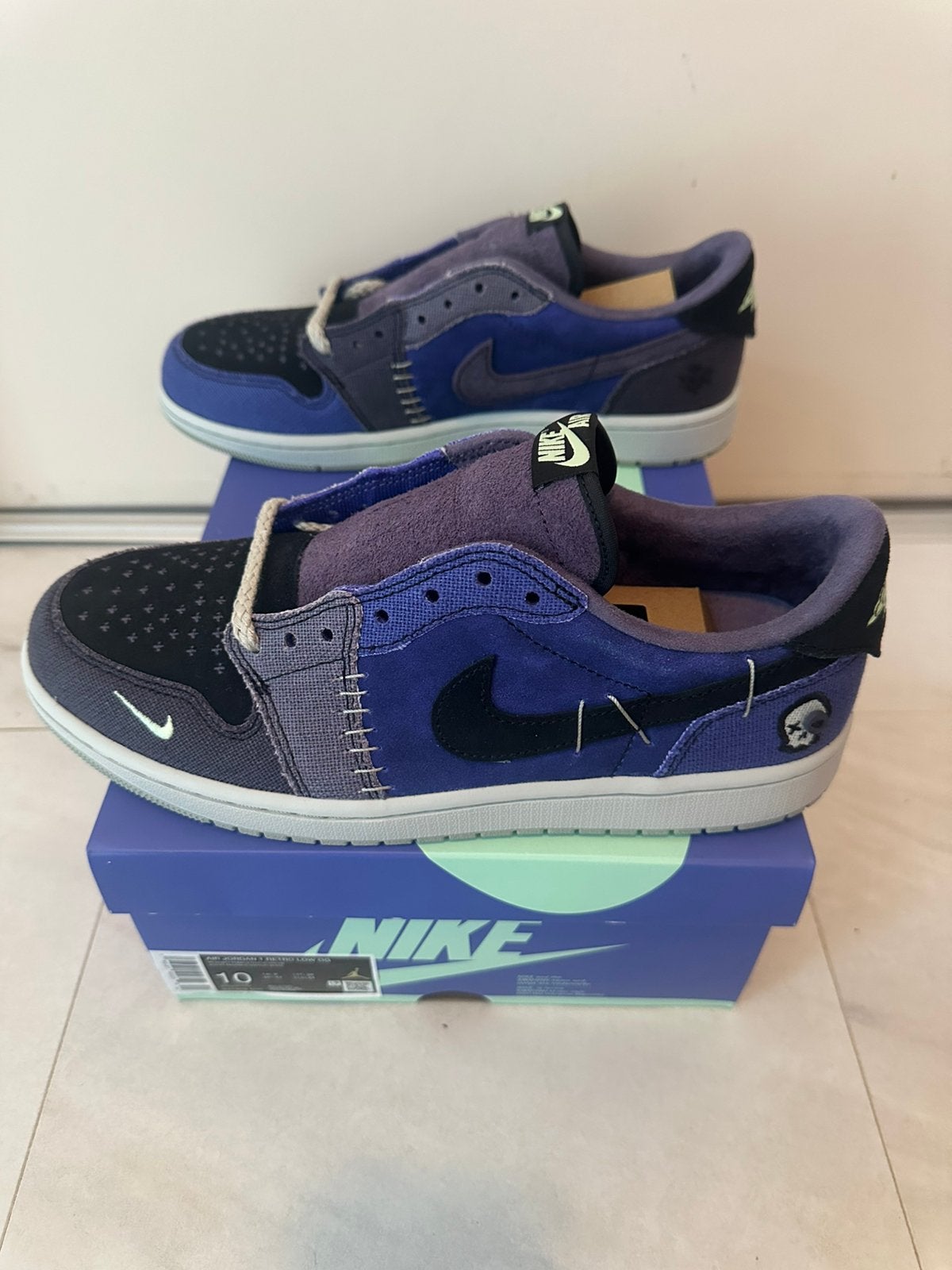 Jordan 1 Retro Low OG Zion Williamson Voodoo Alternate 44, Kleding | Heren, Schoenen, Ophalen of Verzenden, Nieuw, Overige kleuren