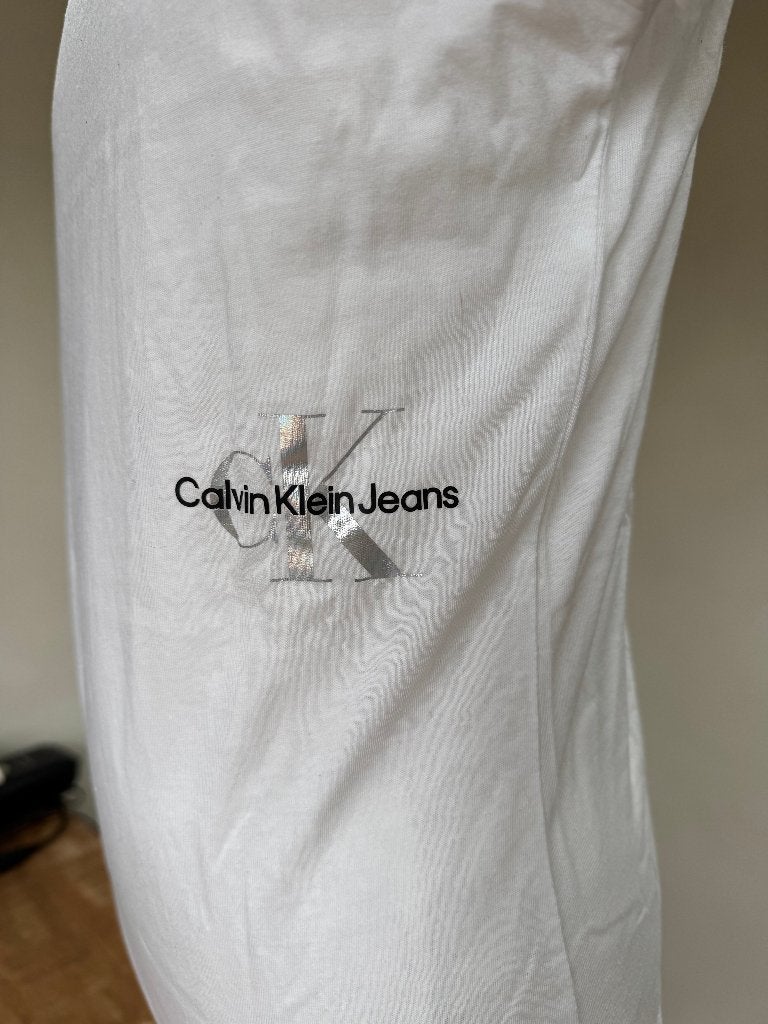CALVIN KLEIN shirt nieuwstaat wit / zilver maat 176 D0, Kinderen en Baby's, Kinderkleding | Maat 176, Meisje, Zo goed als nieuw
