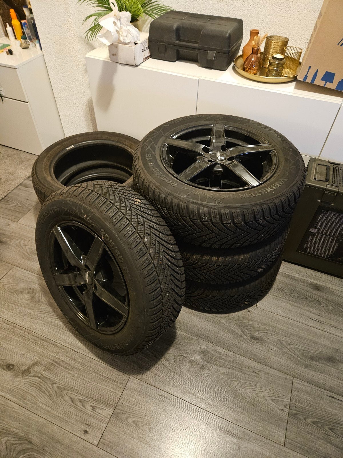 Vredestein Winterbanden met Velgen 205/60 R16, Auto-onderdelen, Ophalen, Gebruikt, 16 inch, Banden en Velgen