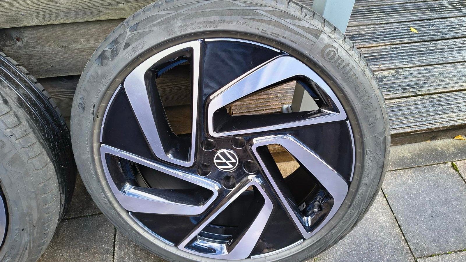 VW ID7 20 inch Montreal velgen met Continental zomerbanden, Ophalen, Gebruikt, Banden en Velgen, 235 mm
