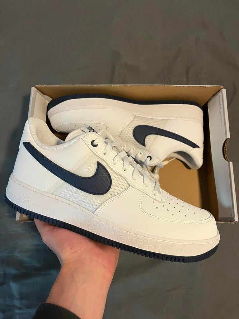 Nike Air Force 1 ‘07 LV8 Wit Blauw - Maat 45, Ophalen of Verzenden, Zo goed als nieuw, Wit