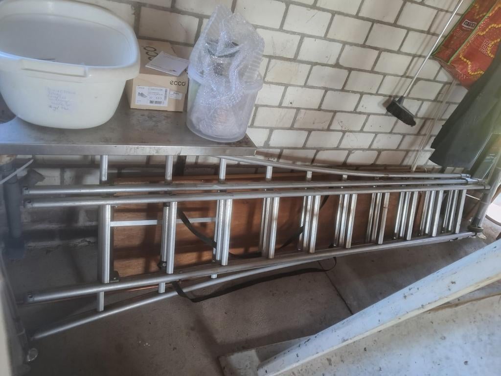 Aluminium ladder 3 delig 7m hoog, Doe-het-zelf en Verbouw, Ladders en Trappen, Ophalen of Verzenden, 4 meter of meer