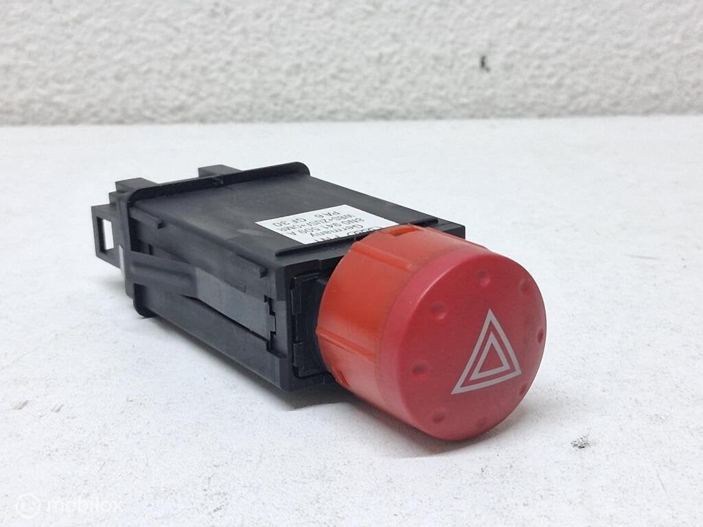 Alarmlichten schakelaar Audi TT 8N 1.8 5V('98-'06)8N0941509A, Auto-onderdelen, Audi, Gebruikt