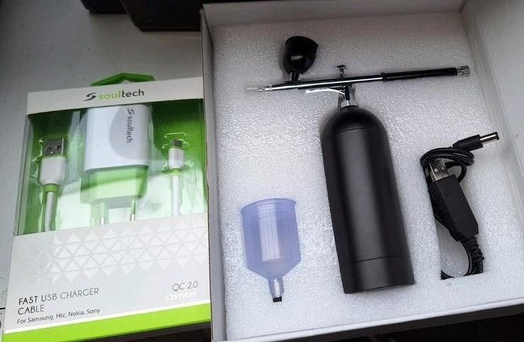 Accu airbrush pistool met ingebouwde compressor, Ophalen of Verzenden
