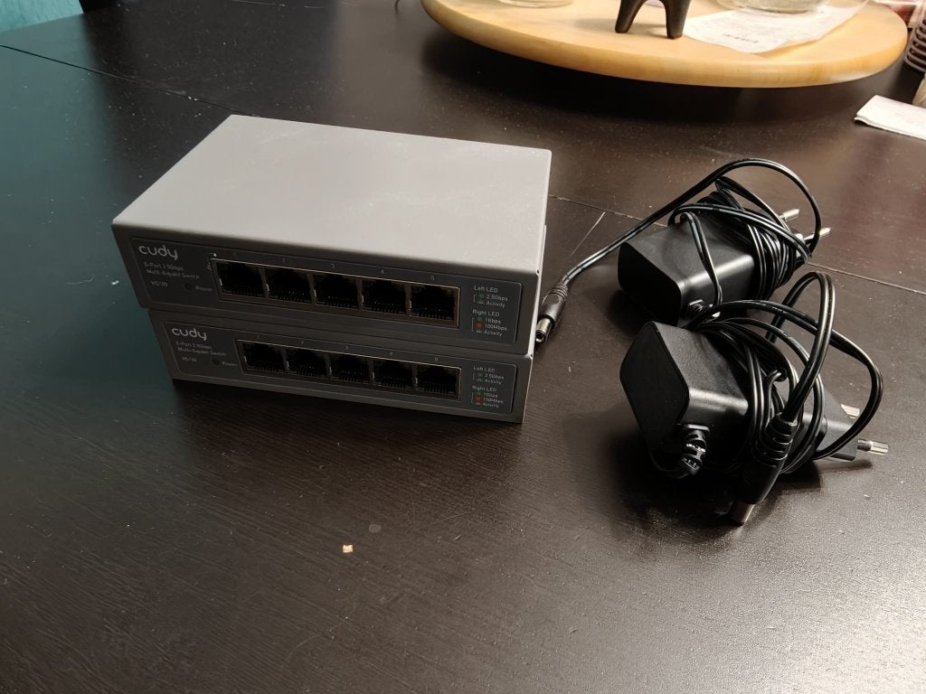 2 Cudy HS105 2.5G Multi-Gigabit Switch, Ophalen of Verzenden, Zo goed als nieuw