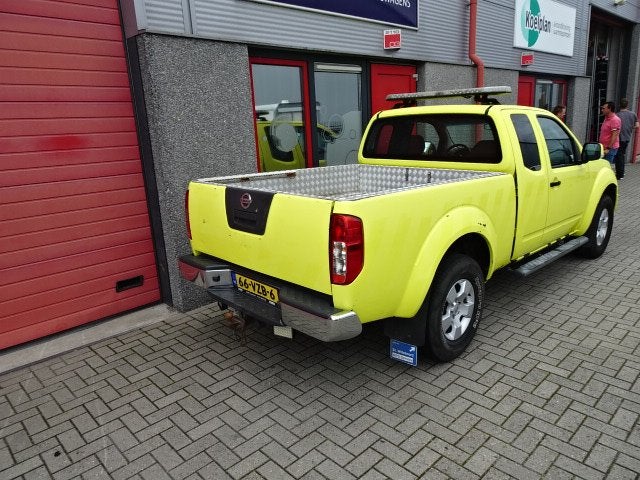 Nissan Navara 2.5 dCi XE Double Cab airco marge ! (bj 2009), Auto's, Stof, Gebruikt, 4 cilinders, Bedrijf