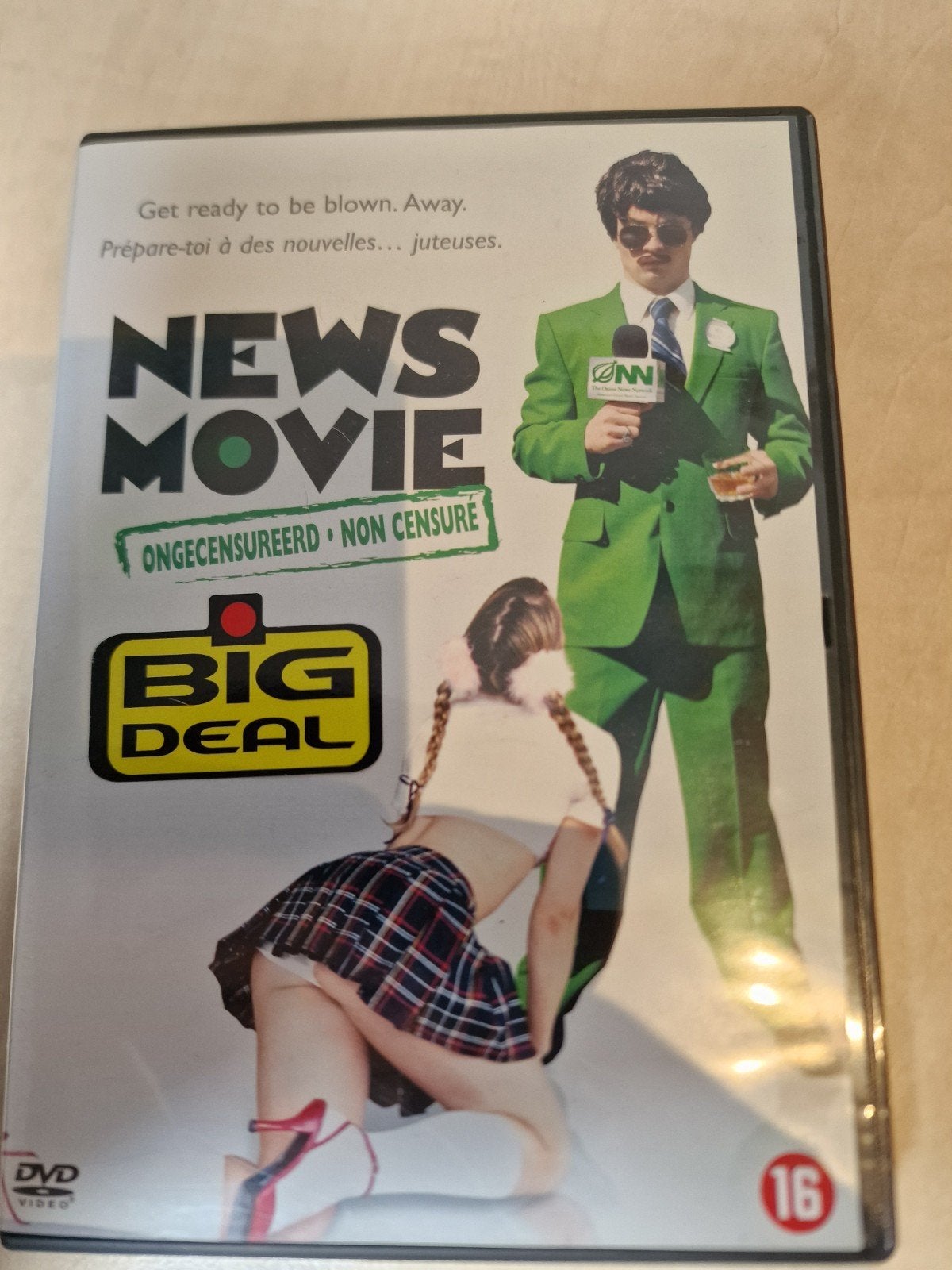 News Movie (Ongecensureerd) DVD - Komedie, Vanaf 16 jaar, Ophalen of Verzenden, Gebruikt