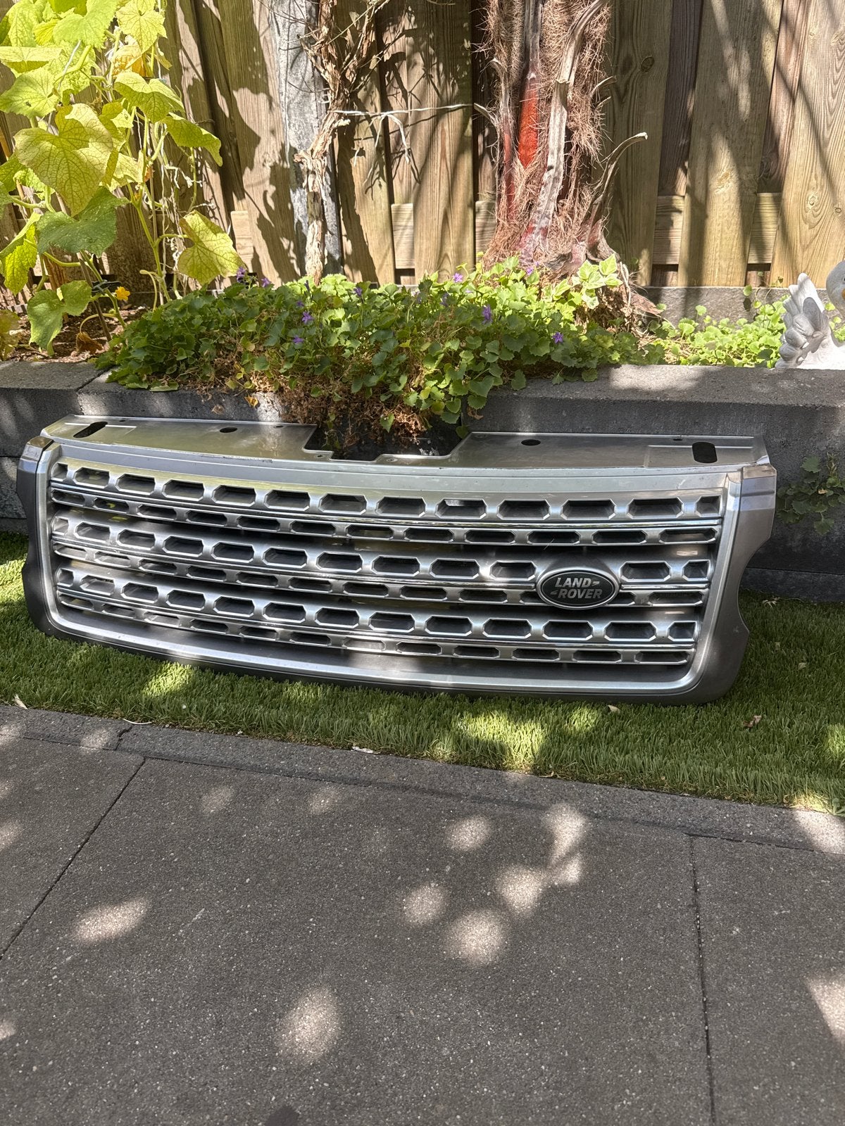 Land Rover Discovery 4 grille - Gebruikt, Auto-onderdelen, Ophalen, Voor, Bumper, Gebruikt