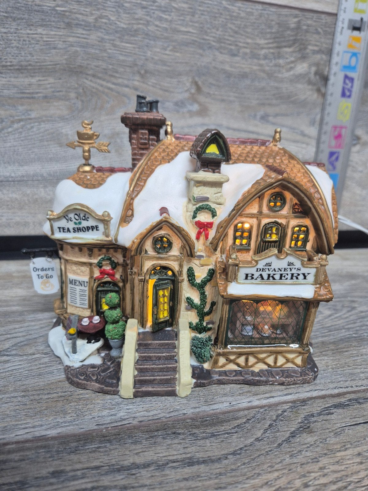 Lemax bakkerij verlicht originele doos kerstdorp kersthuisje, Ophalen of Verzenden, Zo goed als nieuw