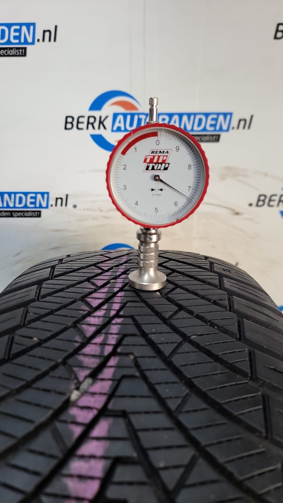 2x Kumho Solus 4S HA32 235/60 R17 106V 235/60/17 2356017 (pr, Auto-onderdelen, Gebruikt, -, -, 17 inch