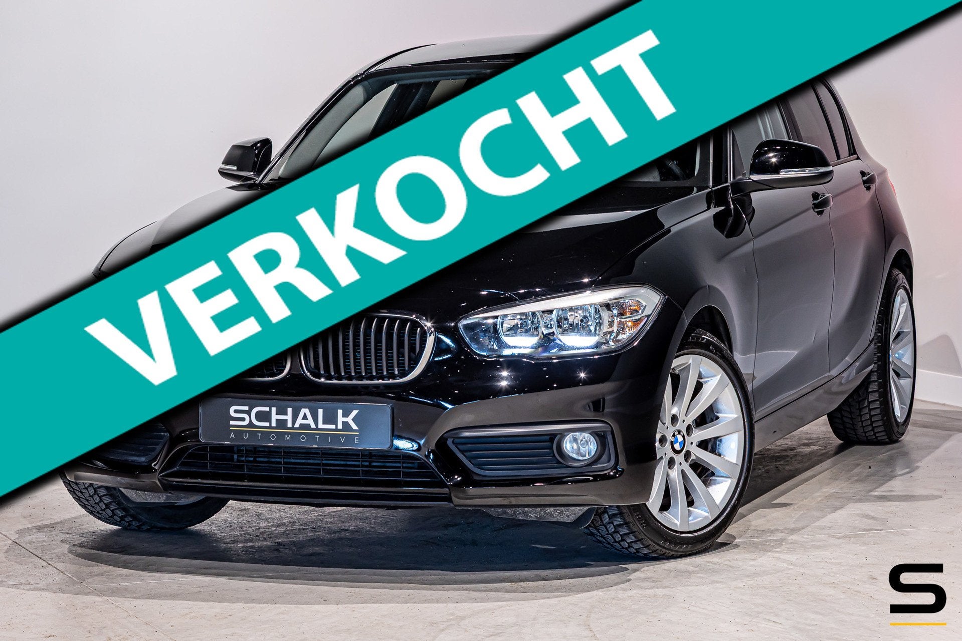 BMW 1-serie 116i Essential|Stoelverwarming|Clima|Nette auto, 1-Serie, Zwart, 19 km/l, LED verlichting