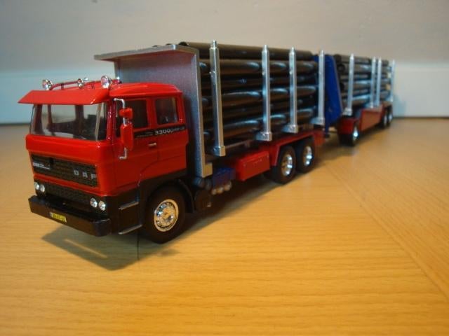 Daf 3300 Bomen-Transport-Truck., Hobby en Vrije tijd, Modelauto's | 1:50, Ophalen of Verzenden, Zo goed als nieuw, Bus of Vrachtwagen