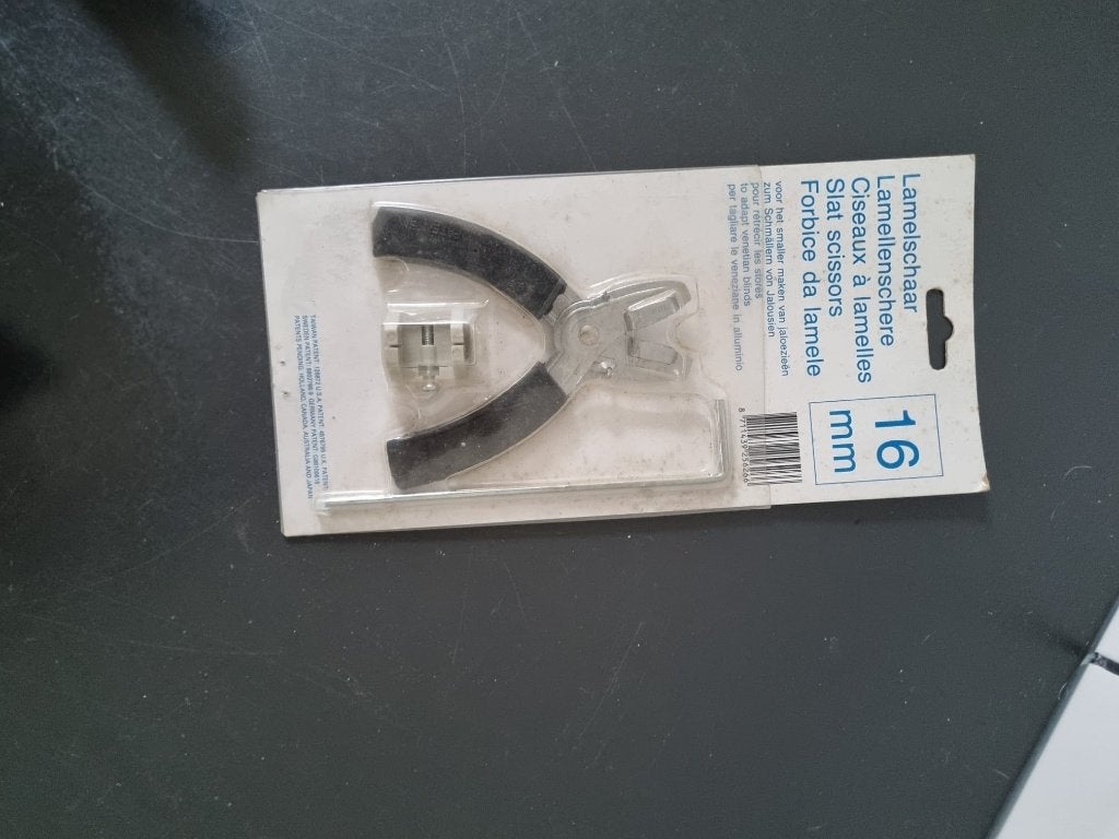 Lamellenschaar 16 mm – voor jaloezieën (nieuw in verpakking), Ophalen of Verzenden, Nieuw, Lamellen