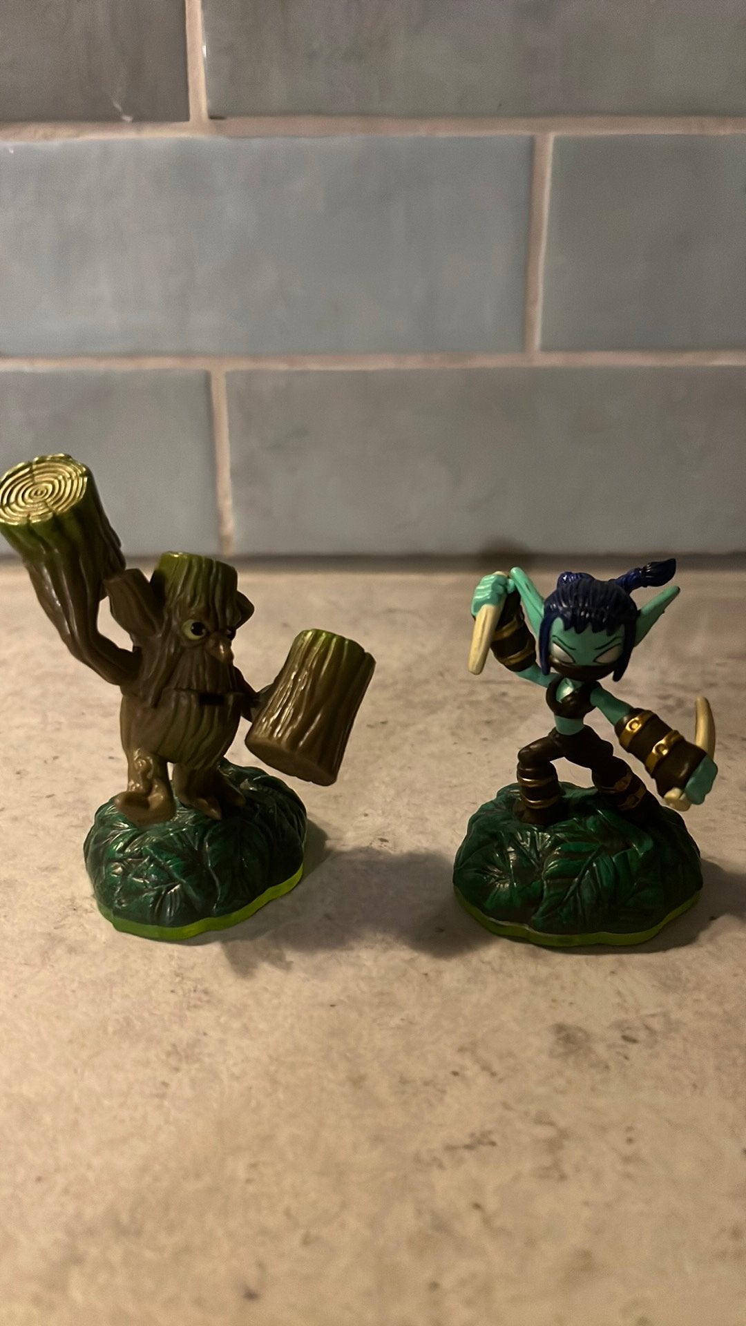 Skylanders 1e generatie aardefiguren, 2 stuks, Ophalen of Verzenden, Zo goed als nieuw