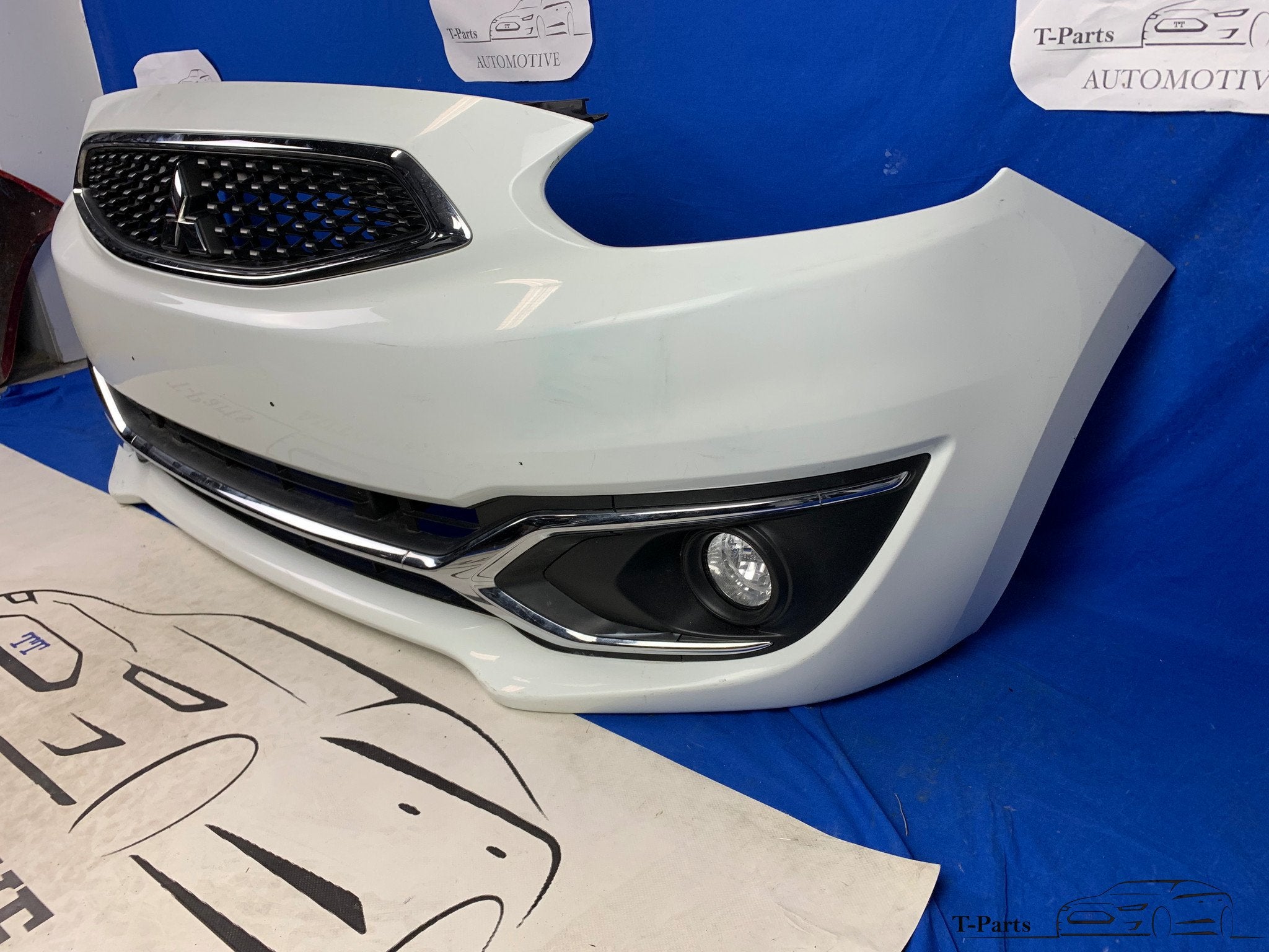 Mitsubishi Space Star voorbumper grille bumper 2016+ gril ro, Info@fabrikant.eu, Ophalen of Verzenden, Fabrikantstraat 1
1000 AA  Amsterdam