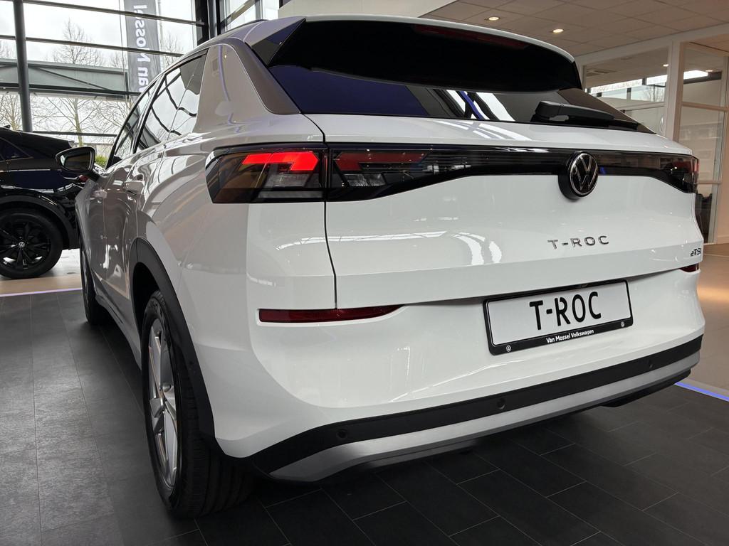 Volkswagen T-Roc 1.5 eTsi Life First Edition | Automaat | Ad, 1498 cc, Euro 6, 4 cilinders, Wit