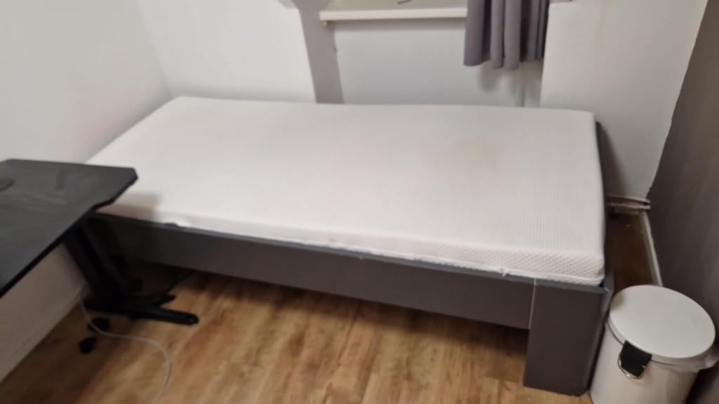 Bossflex 600 Eenpersoonsbed, Ophalen, Gebruikt, 90 cm, Eenpersoons