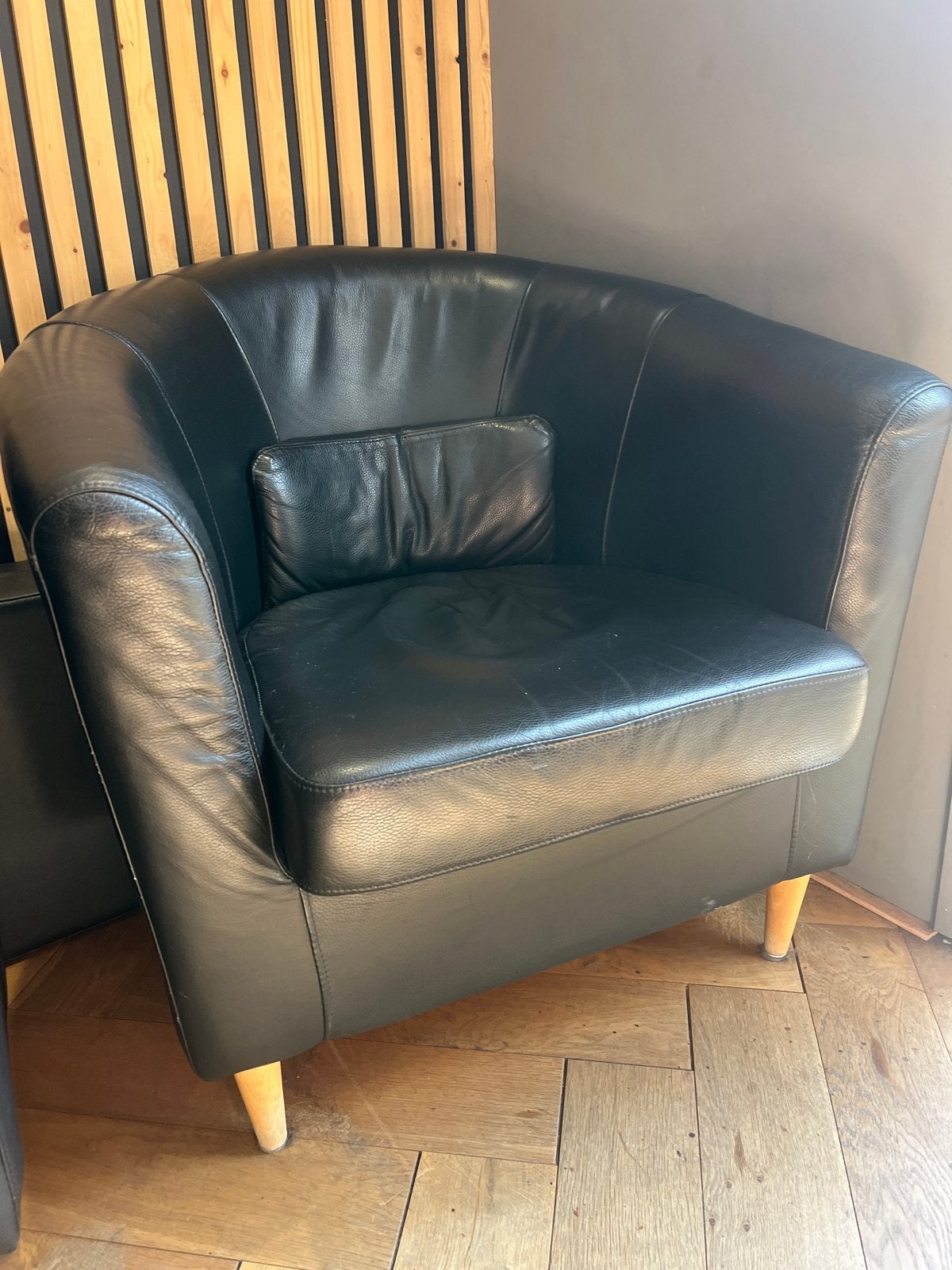 2 leren stoelen, Ophalen, Gebruikt, Twee, Zwart