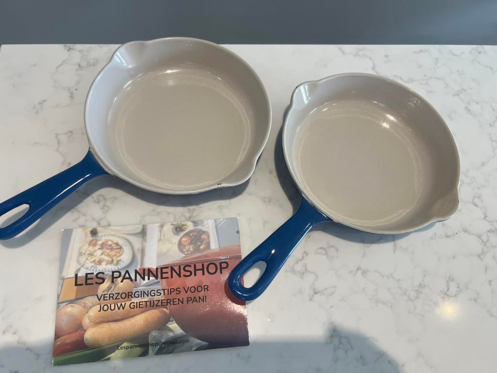 Setje van 2 vintage Le Creuset Skillet 16 cm Harmonic Bleu, Huis en Inrichting, Gebruikt, Gietijzer, Ophalen of Verzenden, Keramische plaat
