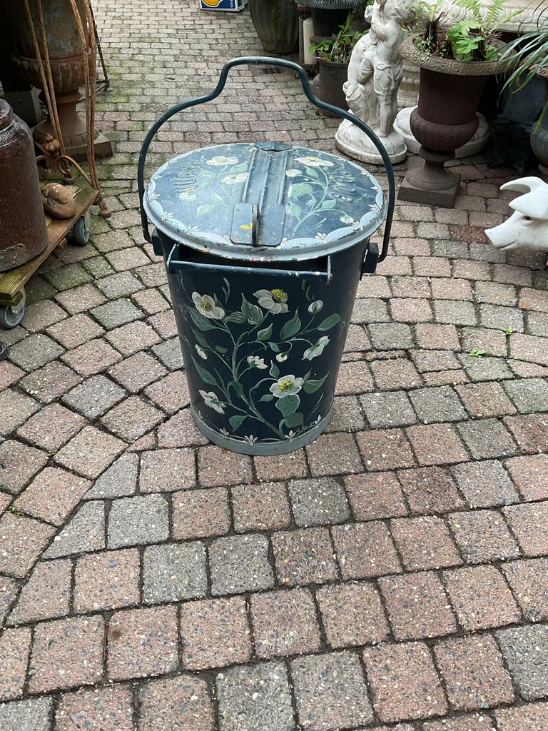 Vintage vuilnisbak met bloemmotief, Ophalen